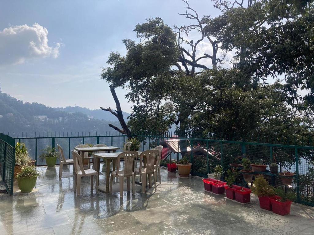 Zu-Zu Hostels Shimla Eksteriør billede