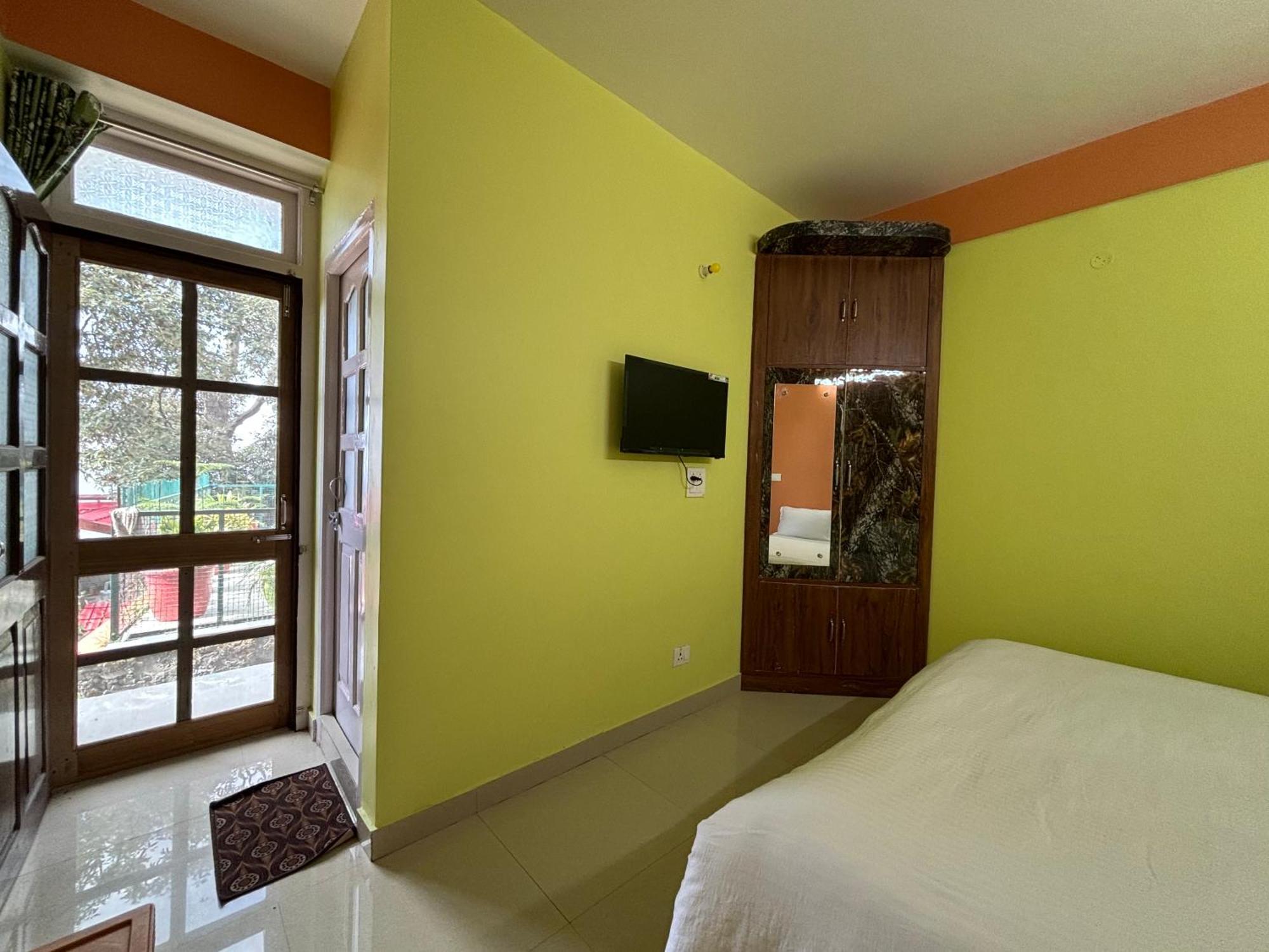 Zu-Zu Hostels Shimla Eksteriør billede